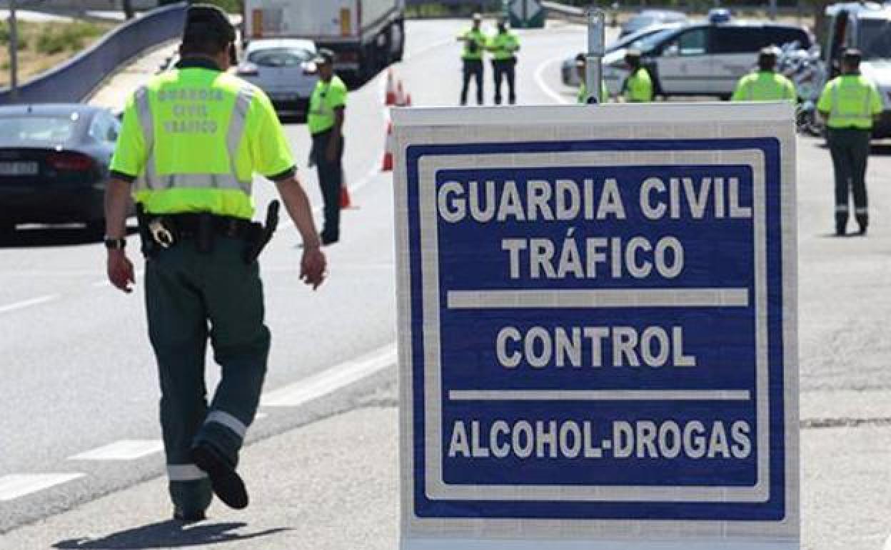 Casi 1.000 conductores dan positivo en alcohol y 700 en drogas en una semana
