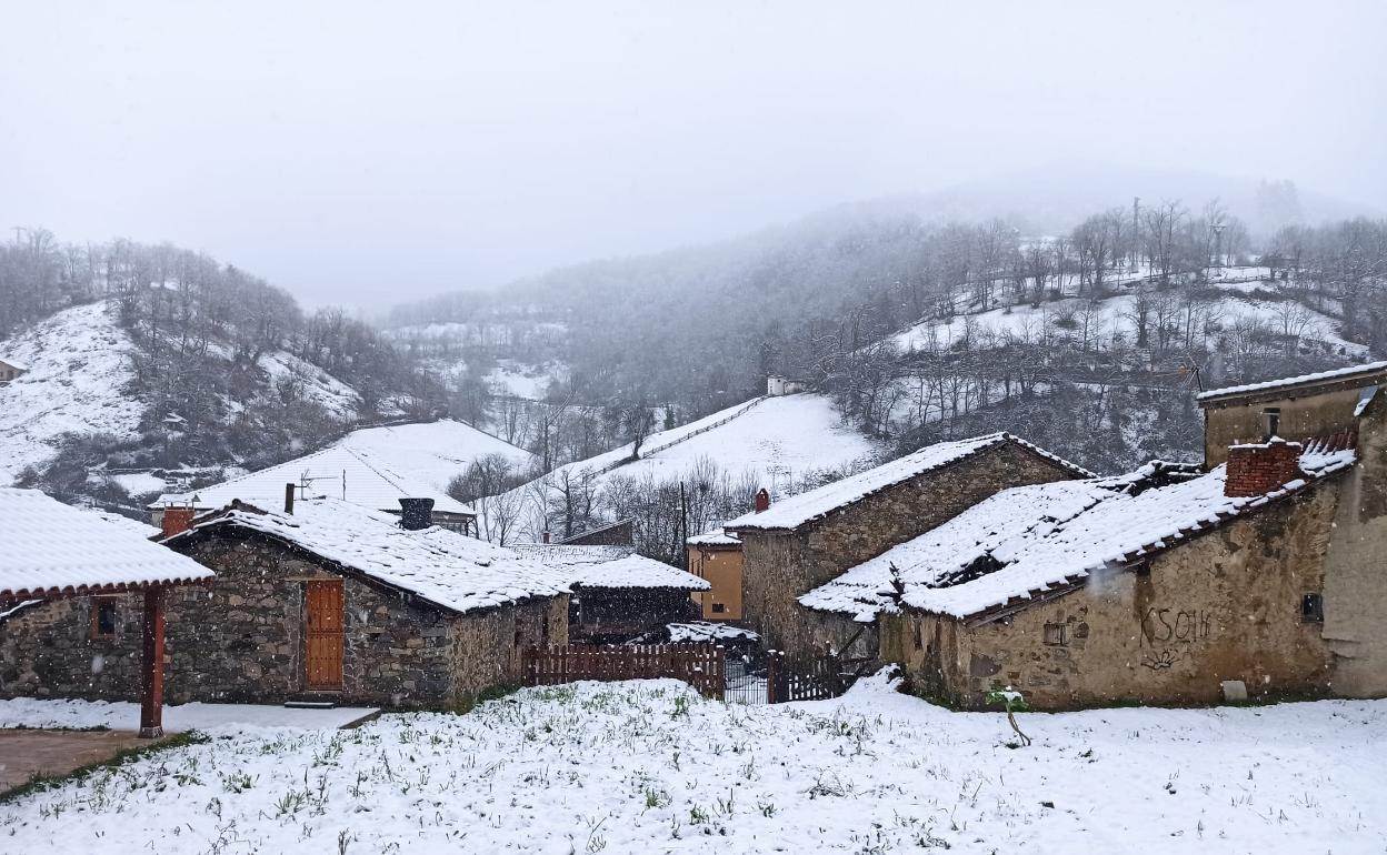 La alerta por fuertes nevadas está activa en León para despedir el año.