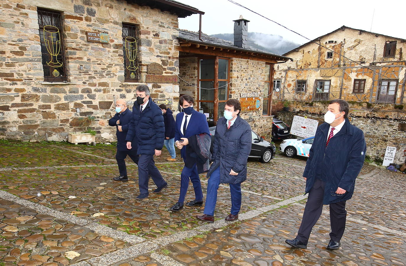 La localidad leonesa recibió la visita de las autoridades eclesiásticas y políticas para este acto simbólico.