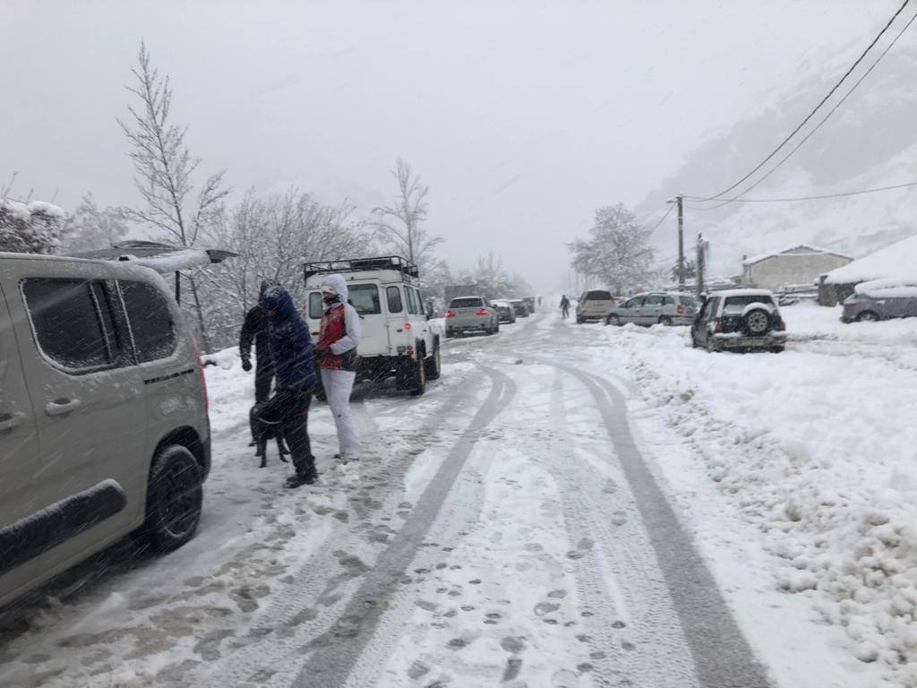 Fotos: Picos de Europa comienza el año bajo la nieve