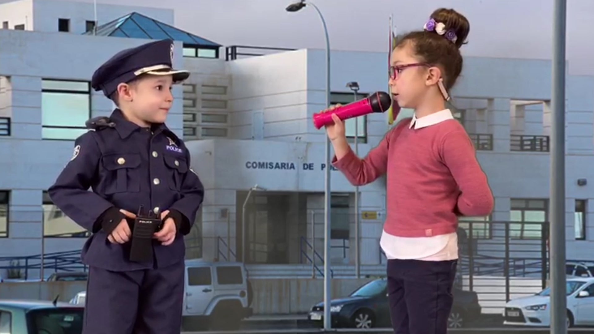 Un instante del informativo realizado por los niños.