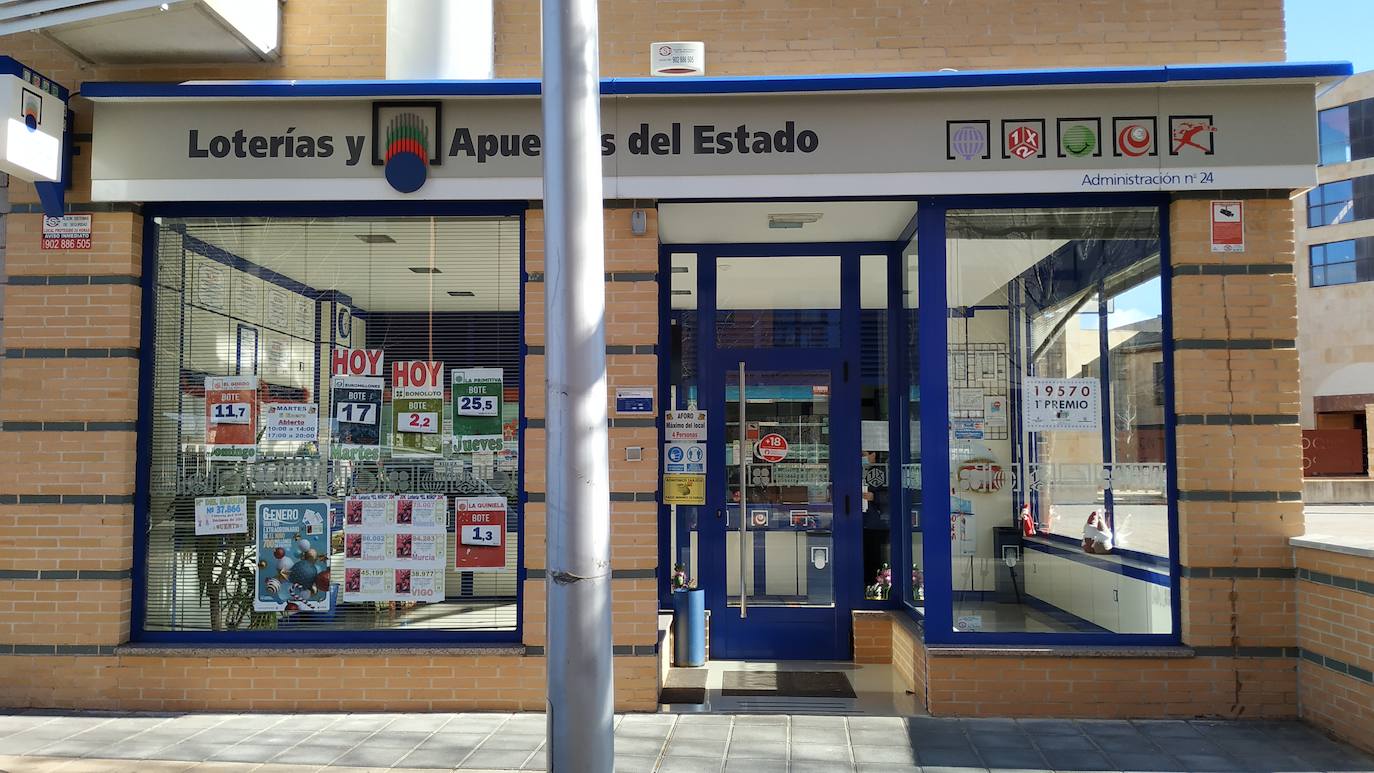 Fotos: El Niño sonríe a León