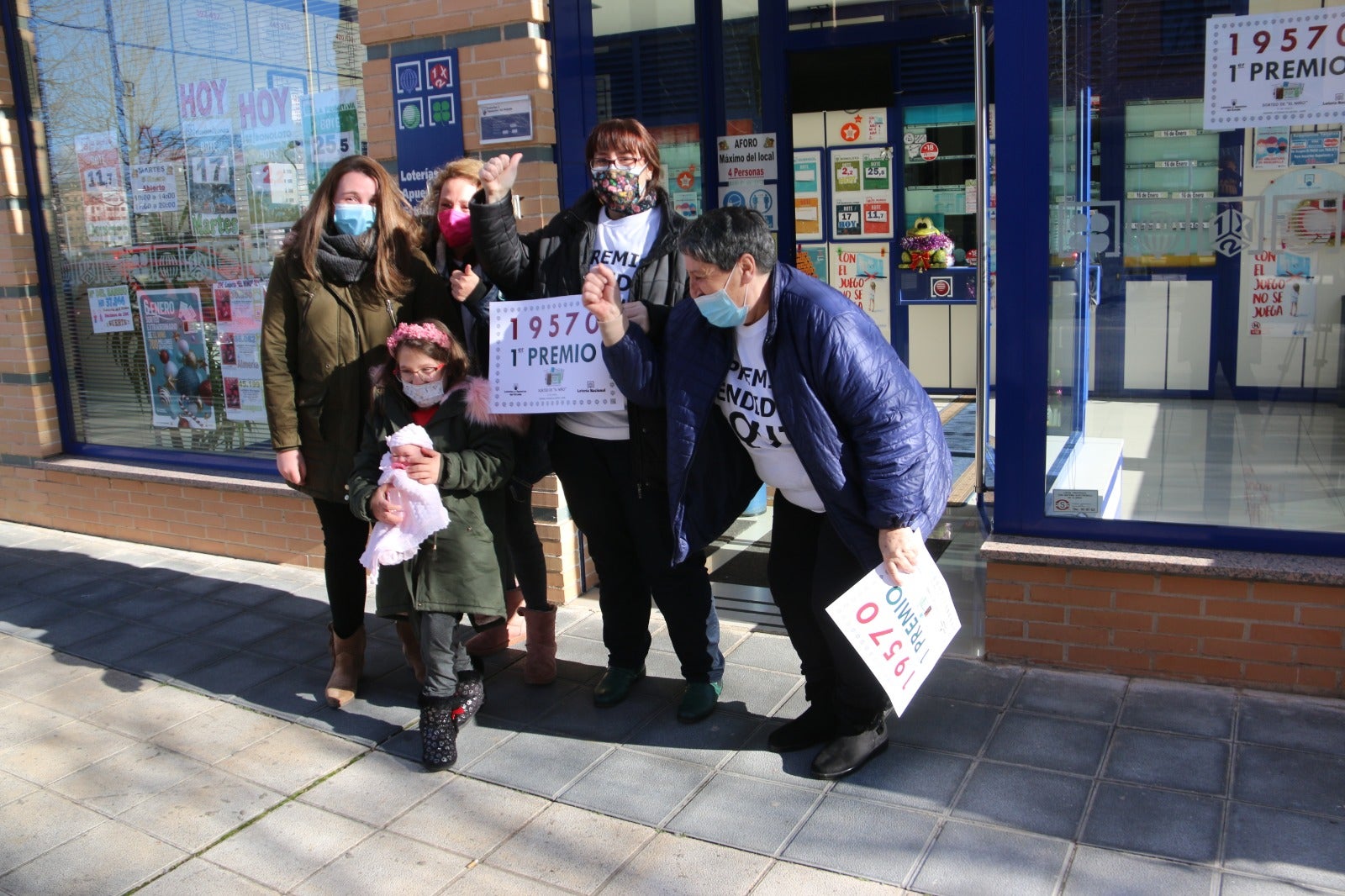 Fotos: El Niño sonríe a León