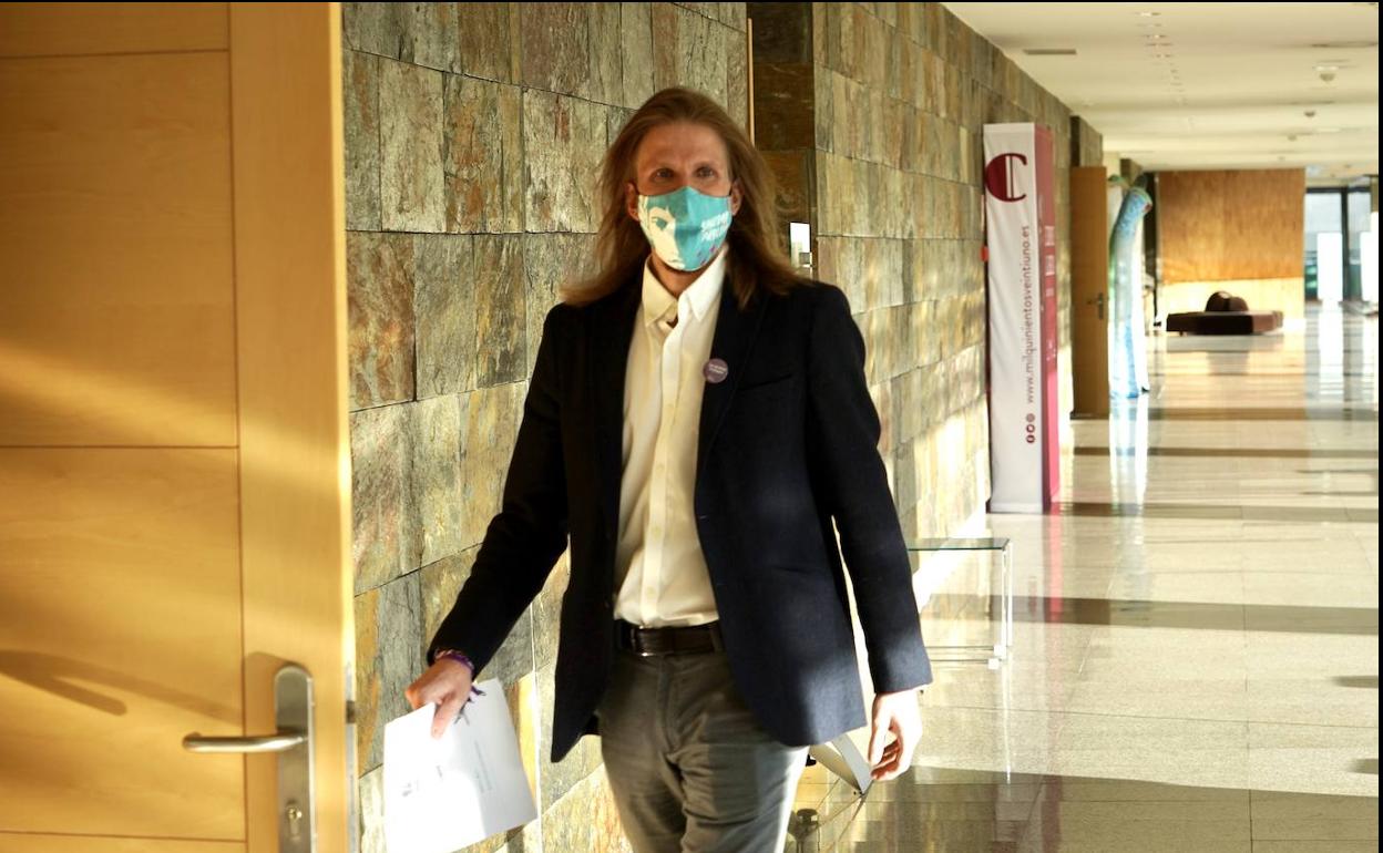 Pablo Fernández: «Hay riesgo de que pueda ocurrir lo mismo que en Estados Unidos porque Vox alienta a mucha gente con mensajes de odio»