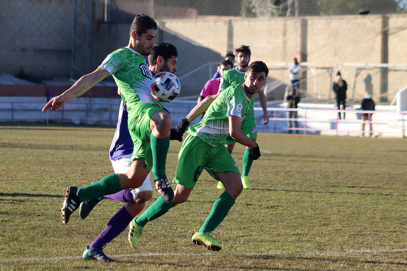 Fotos: Las imágenes del triunfo de La Bañeza ante el Becerril