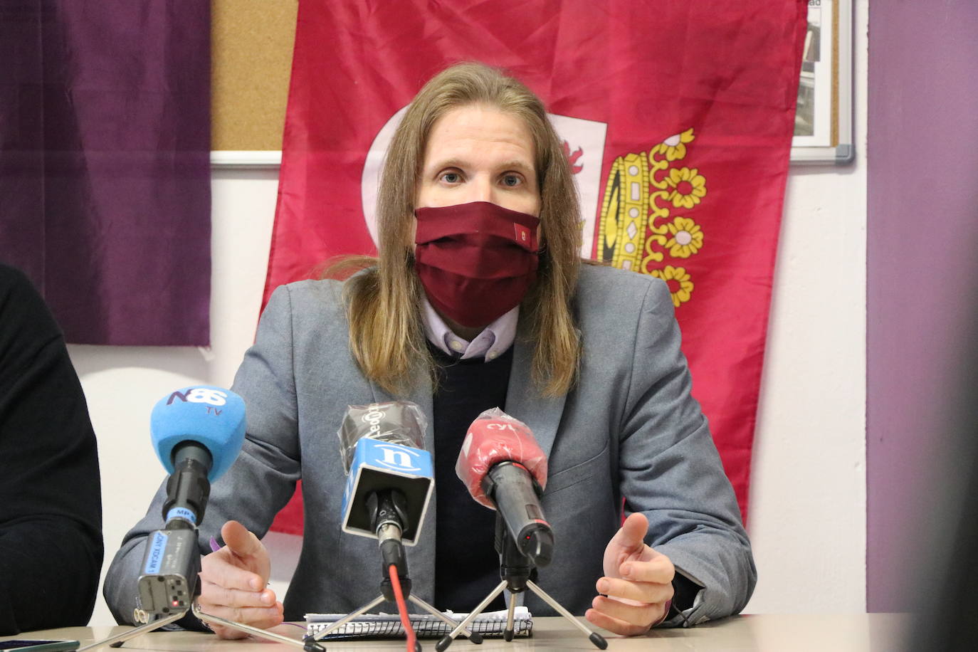 Fotos: Comparecencia de Pablo Fernández en Villaquilambre