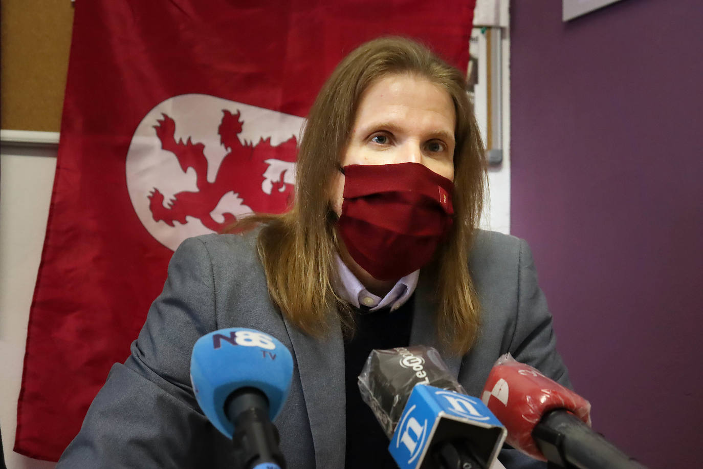 Fotos: Comparecencia de Pablo Fernández en Villaquilambre