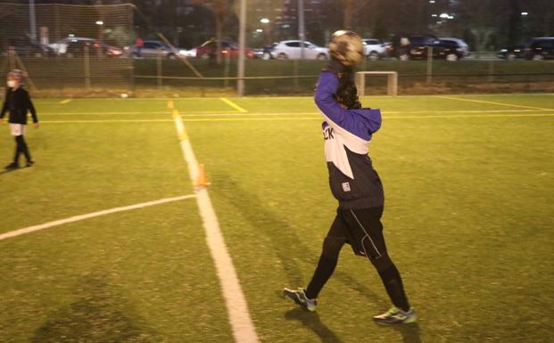 Galería. Los jugadores del Pinilla en su vuelta a los entrenamientos.