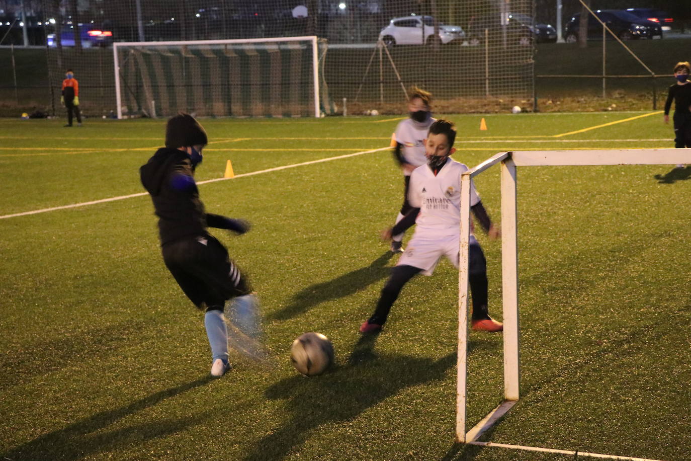 Los niños y niñas federadas de las categorías inferiores regresan a los entrenamientos en León.