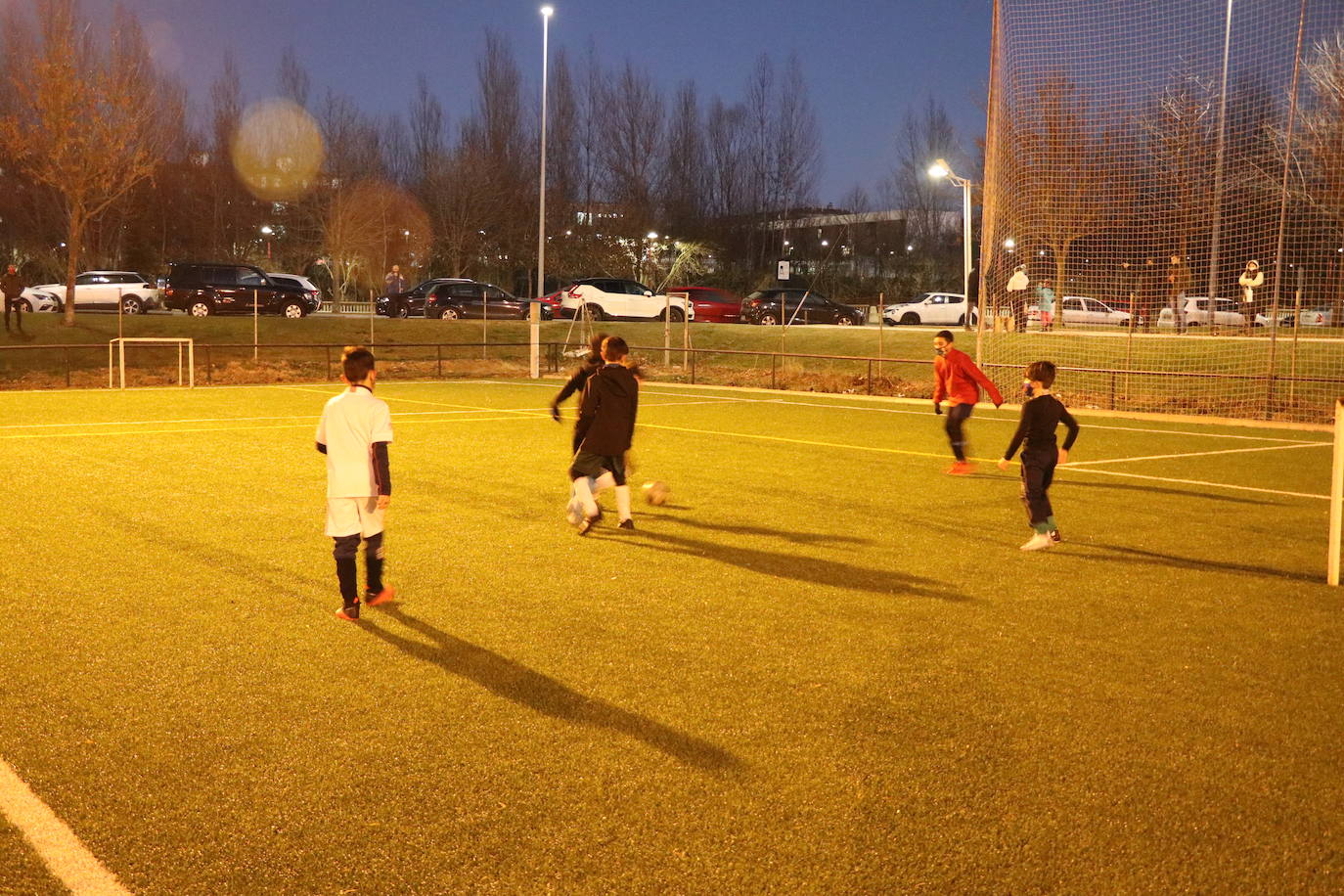 Los niños y niñas federadas de las categorías inferiores regresan a los entrenamientos en León.