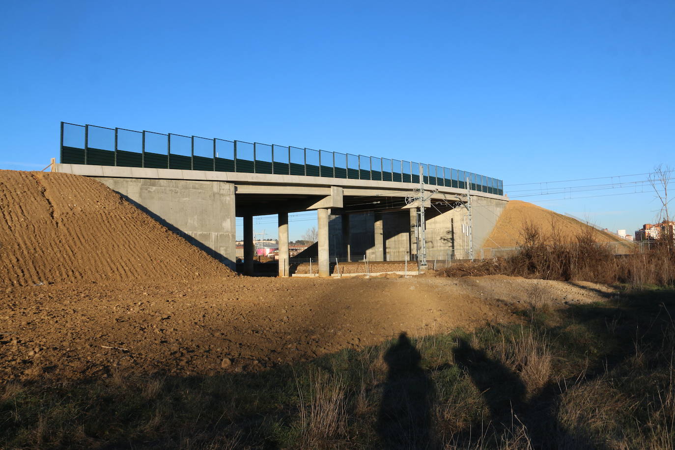 Vista del paso en obras. 