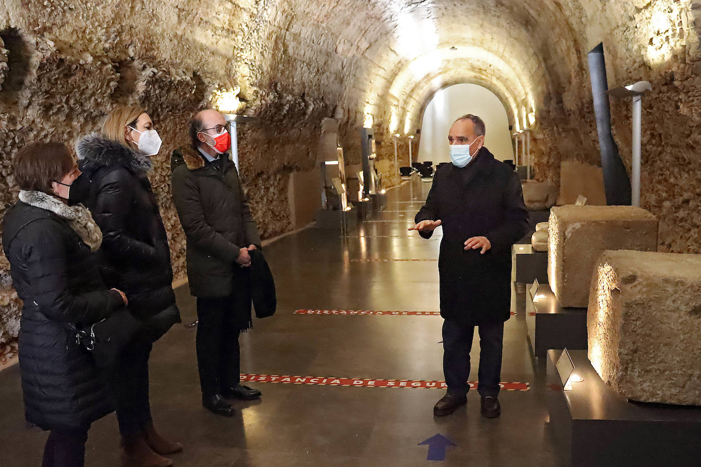 El consejero de Cultural visita la ciudad maragata para presentar la promoción conjunta con otras comunidades.