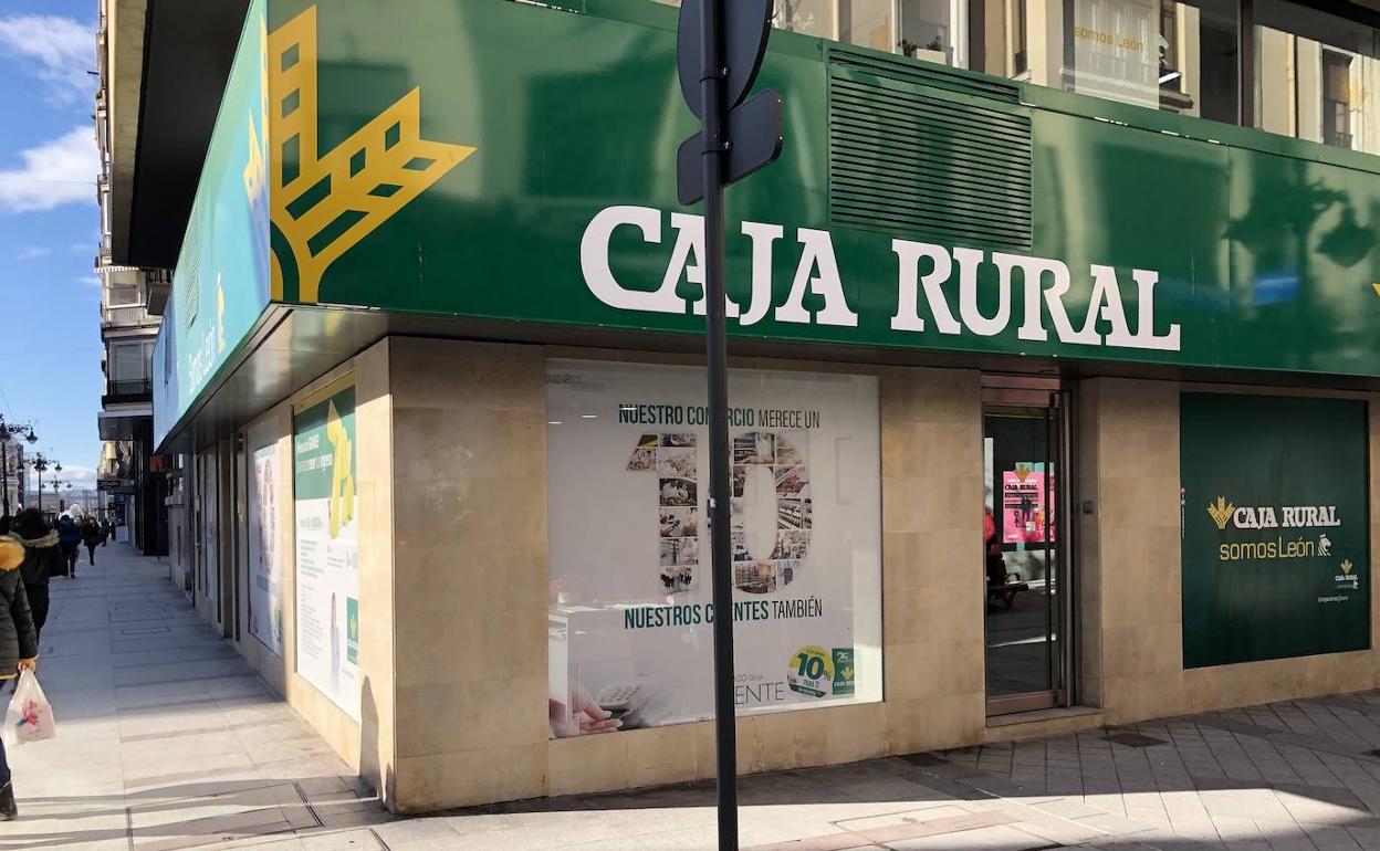 Sede de Caja Rural en León capital.
