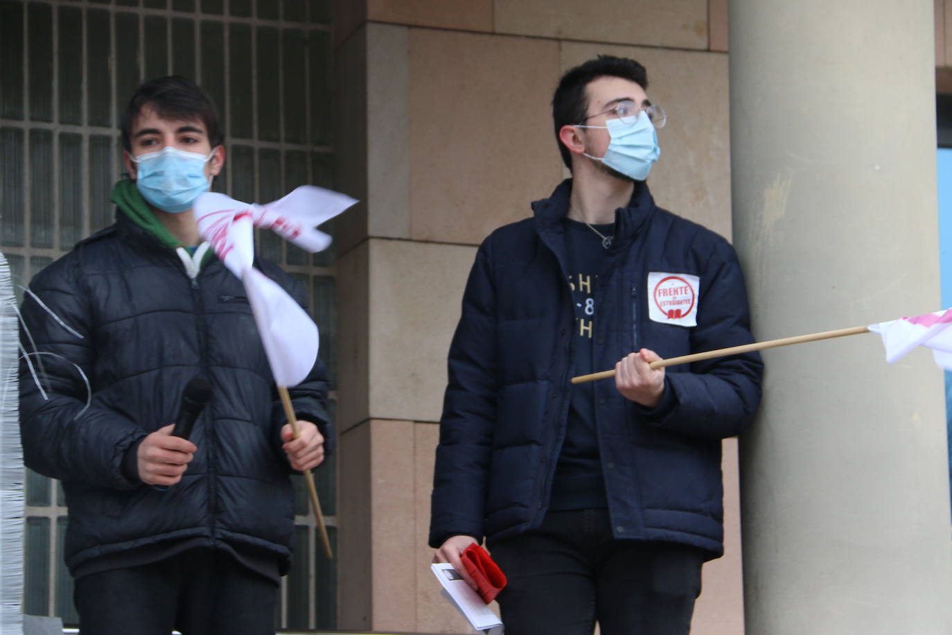 Alumnos del Frente de Estudiantes en la protesta. 