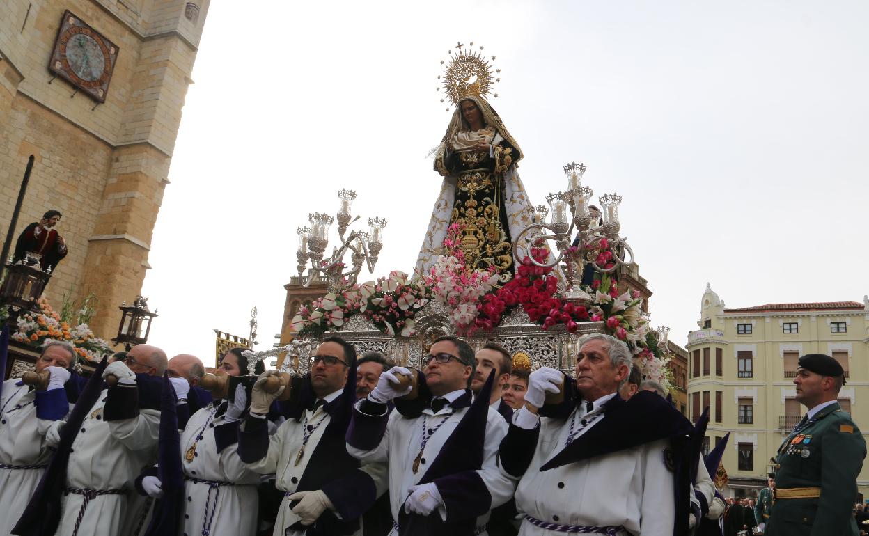 Imagen de la Virgen de la Soledad el Domingo de Resurrección.