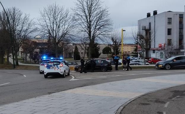 La Policía Local identifica a una persona por realizar conducción temeraria en la zona de la Universidad