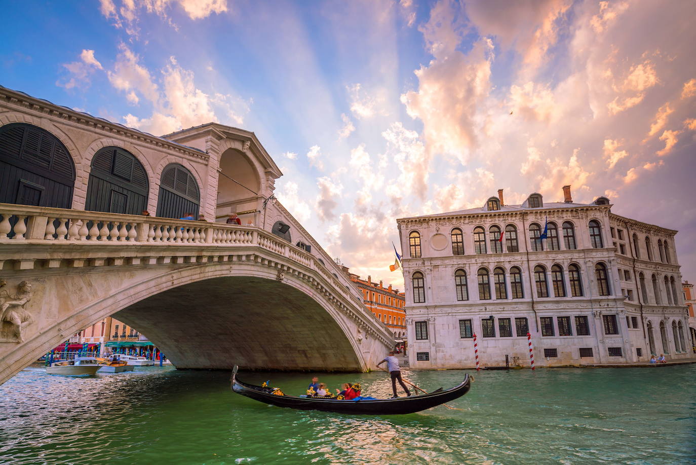 Puente de Rialto (Venecia)