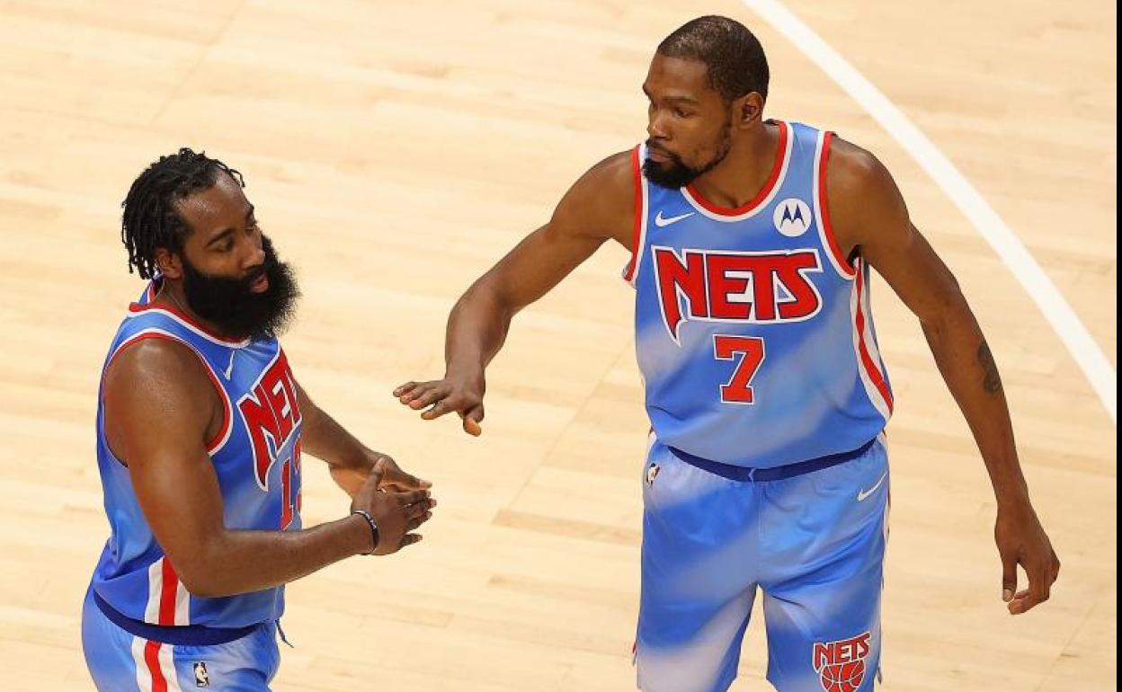 Durant y Harden vuelven a ser los héroes salvadores de los Nets