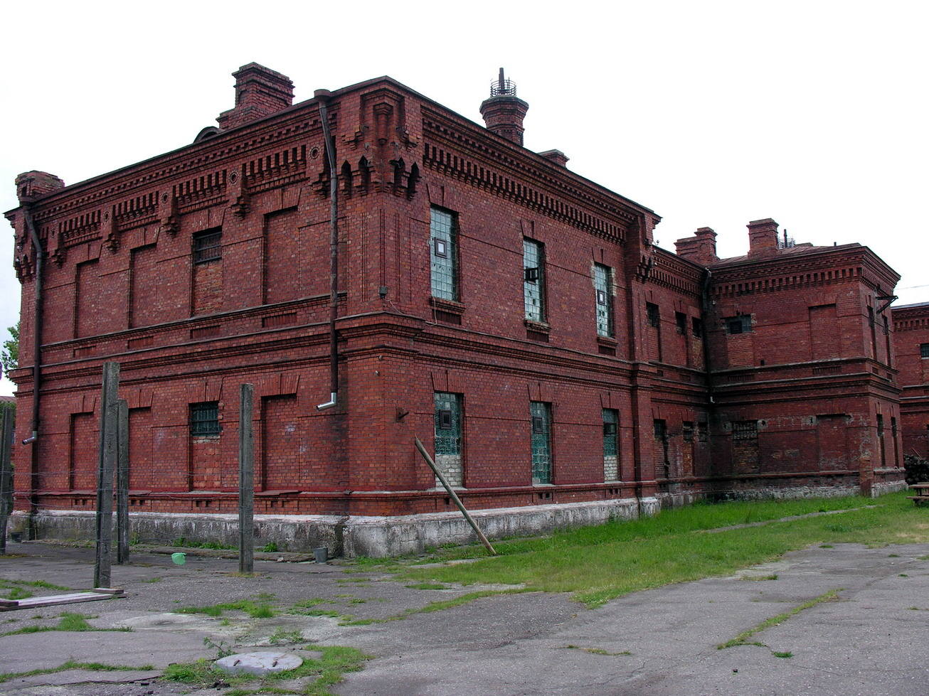 6.- Karosta (Liepaja, Letonia) | Karosta funcionó como cárcel militar hasta hace pocos años (1997). Ahora es un museo interactivo. Aún se puede sentir la fuerza y crudeza de los interrogatorios del KGB. 