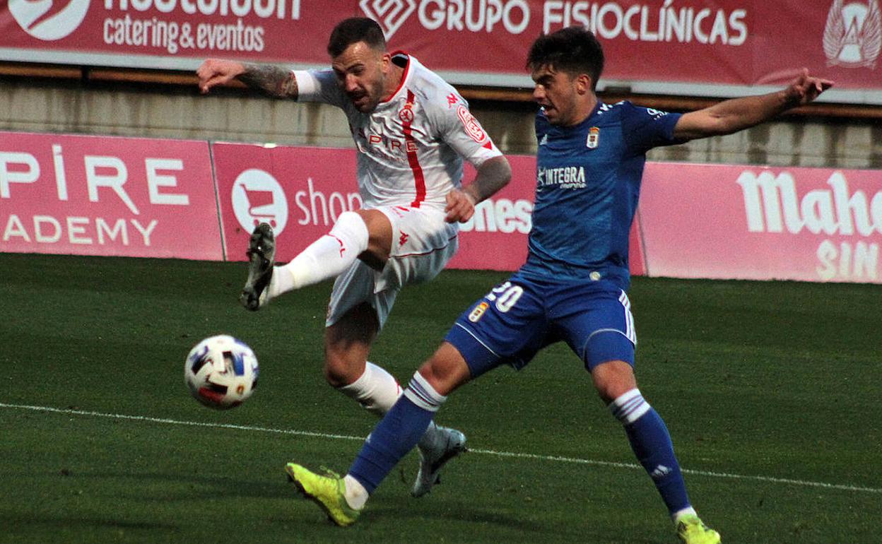 Dioni, en el partido de la primera vuelta ante el Vetusta.