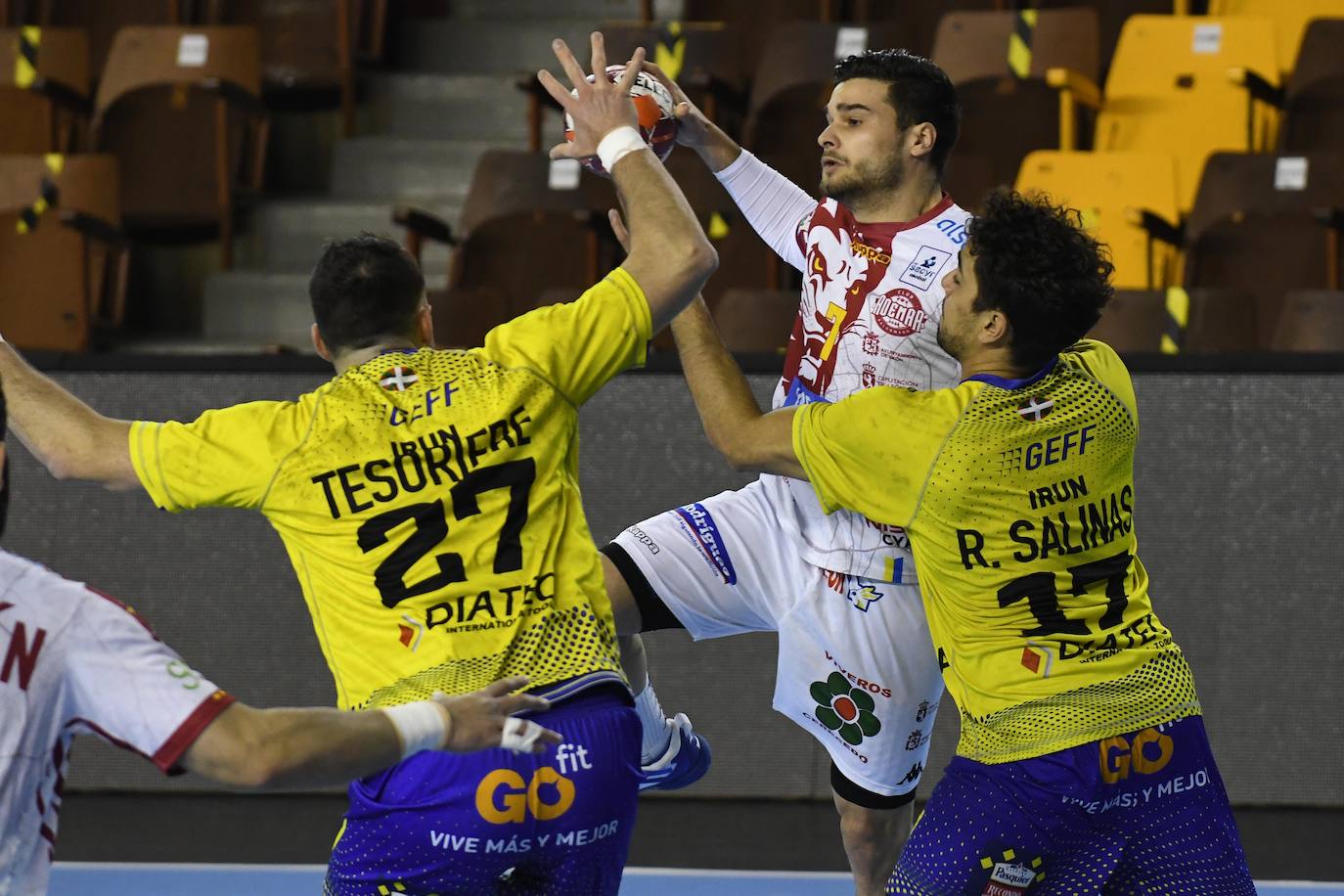 Fotos: Las imágenes del Abanca Ademar-Bidasoa