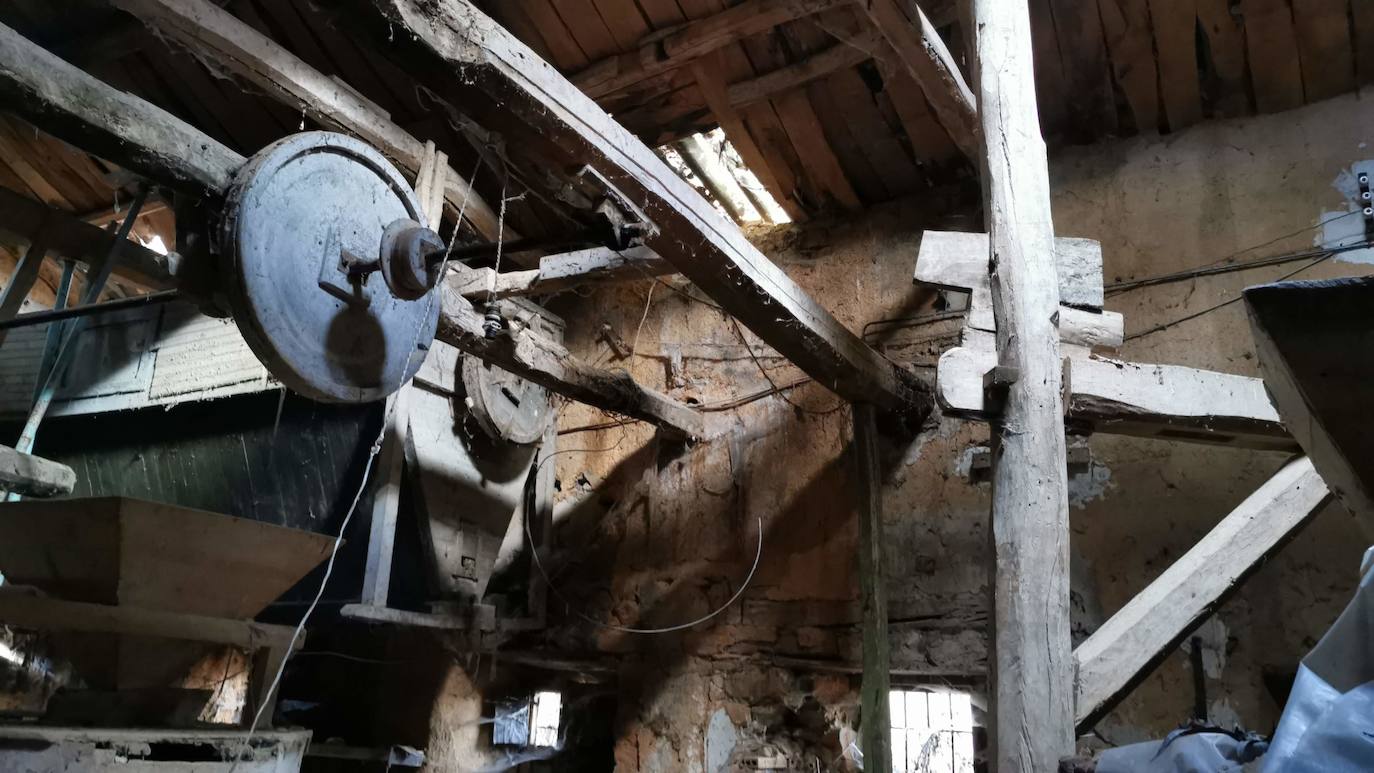 El Val de San Lorenzo, localidad en la que se ubica el molino del Junquillo, se ha propuesto reunir los 30.000 euros que cuesta su rehabilitación e incorporarlo así a su oferta cultural y turística.