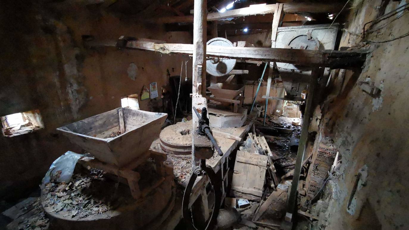 El Val de San Lorenzo, localidad en la que se ubica el molino del Junquillo, se ha propuesto reunir los 30.000 euros que cuesta su rehabilitación e incorporarlo así a su oferta cultural y turística.