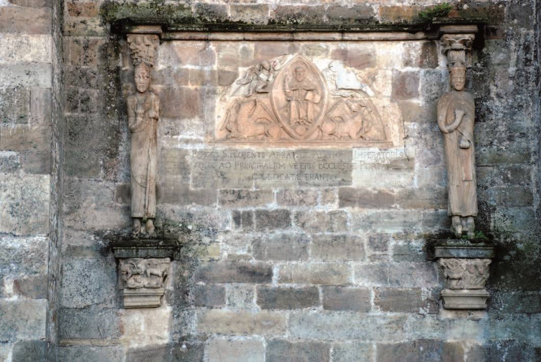 Fotos: Un estudio de la ULE &#039;rehace&#039; la desaparecida portada románica del monasterio de Carracedo