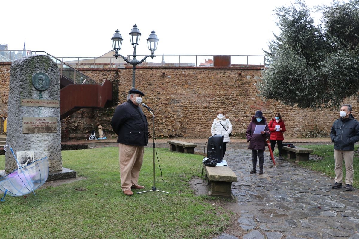 Los poetas y amantes de Rubén Dario siguen fieles a su homenaje en el Parque del Cid