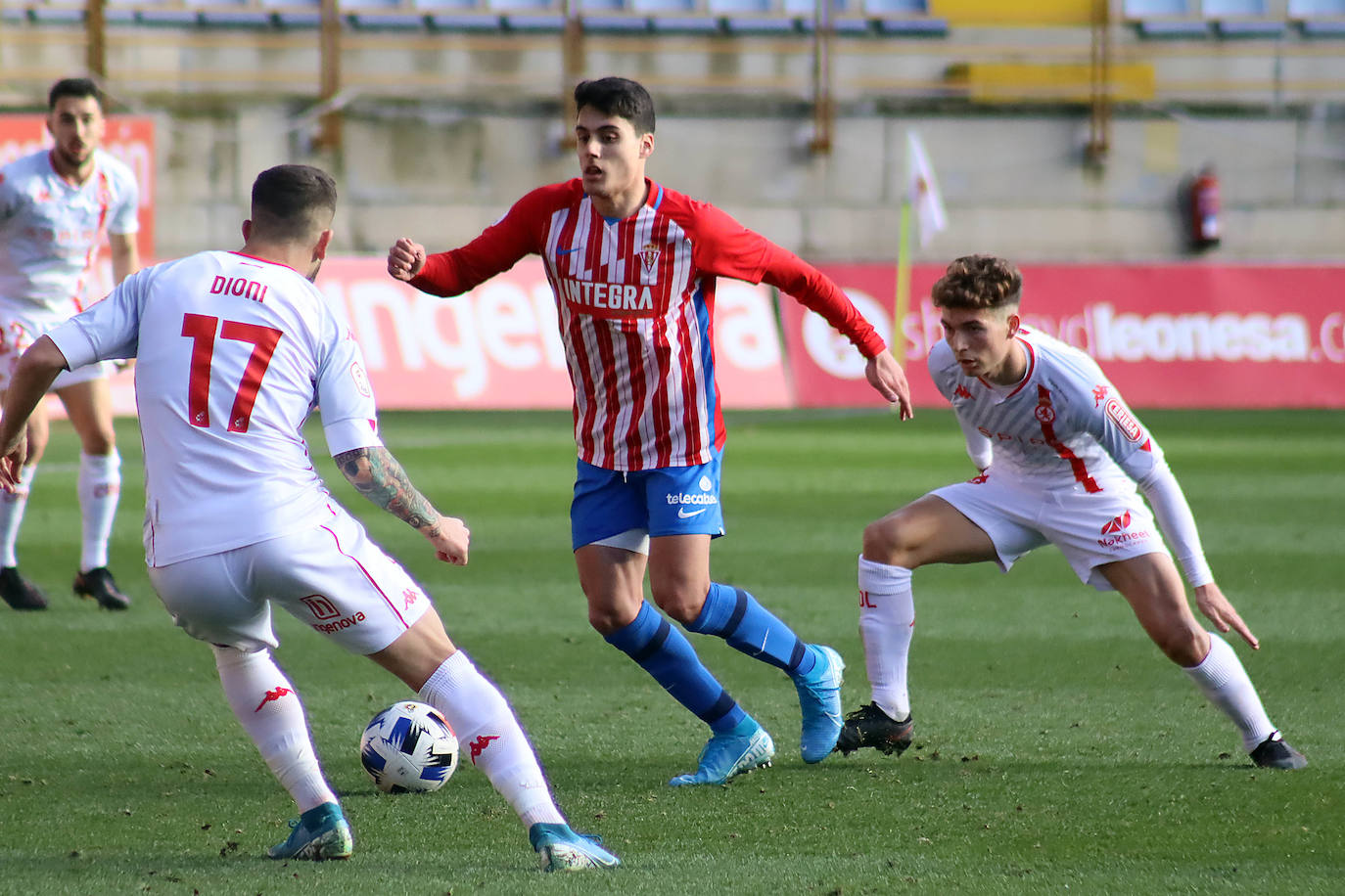 Fotos: Las imágenes del Cultural-Sporting B