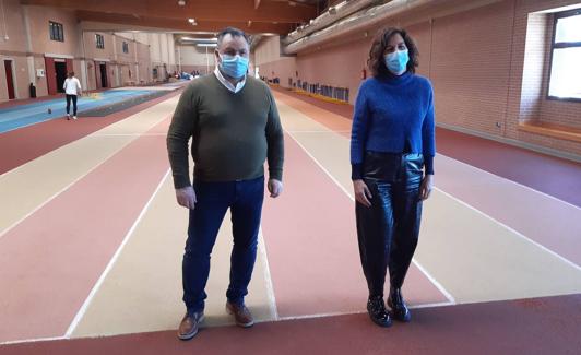 Eduardo Morán, presidente de la Diputación, junto a la presidenta del CSD, Irene Lozano.