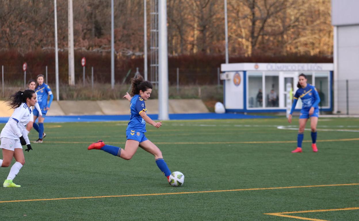 Partido en las instalaciones del Olímpico de León.