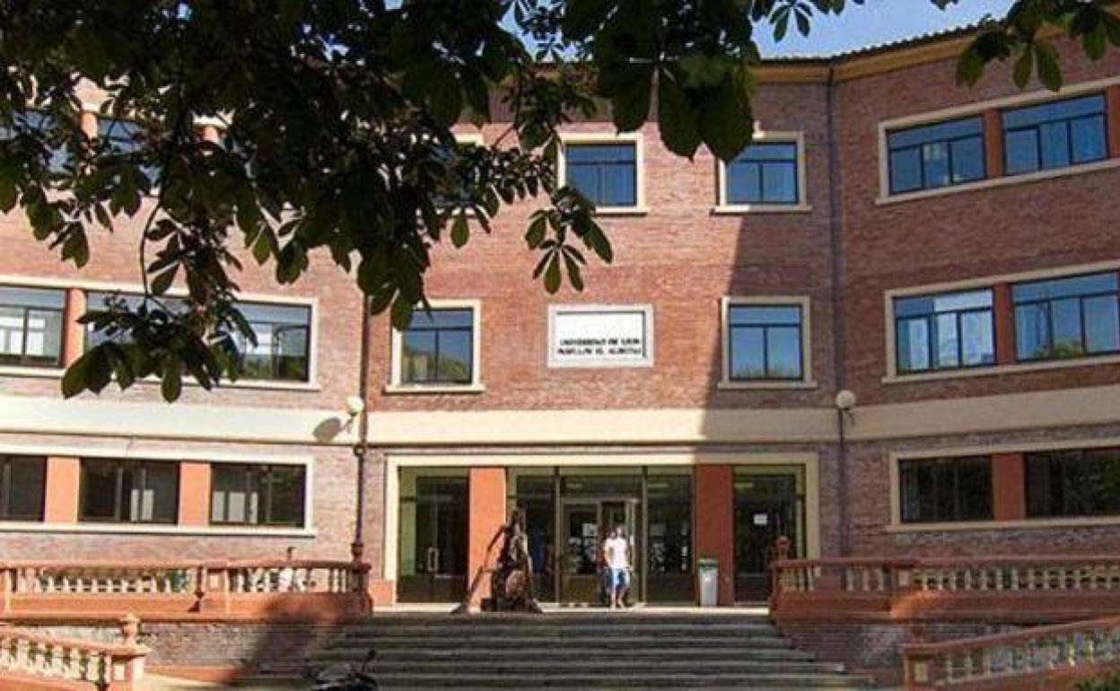 Fachada de El Albéitar.