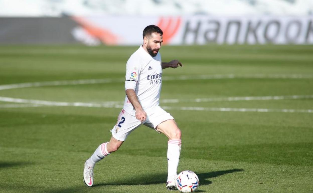 Dani Carvajal, antes de caer lesionado ante el Valencia. 