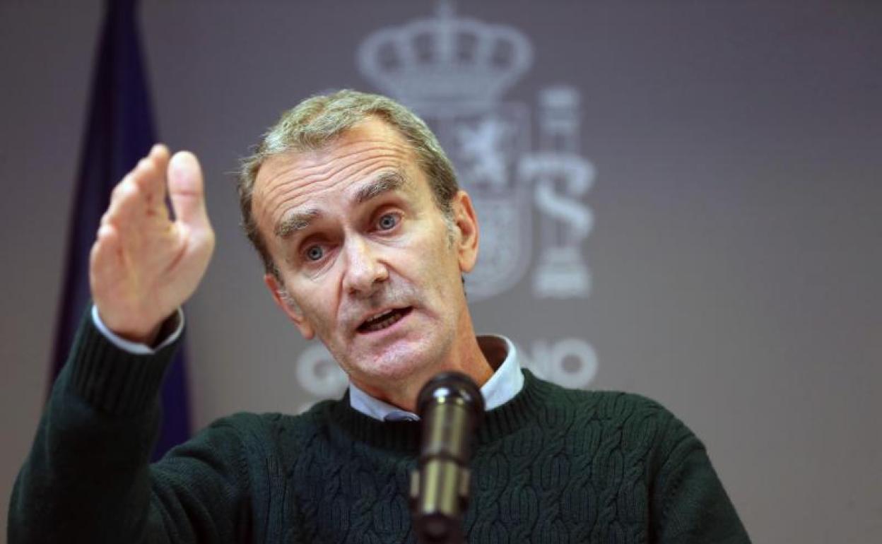 Fernando Simón, durante la rueda de prensa de este lunes. 