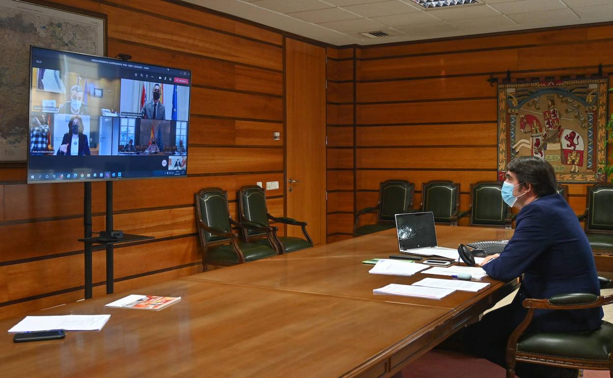 Suárez-Quiñones, durante la reunión. 