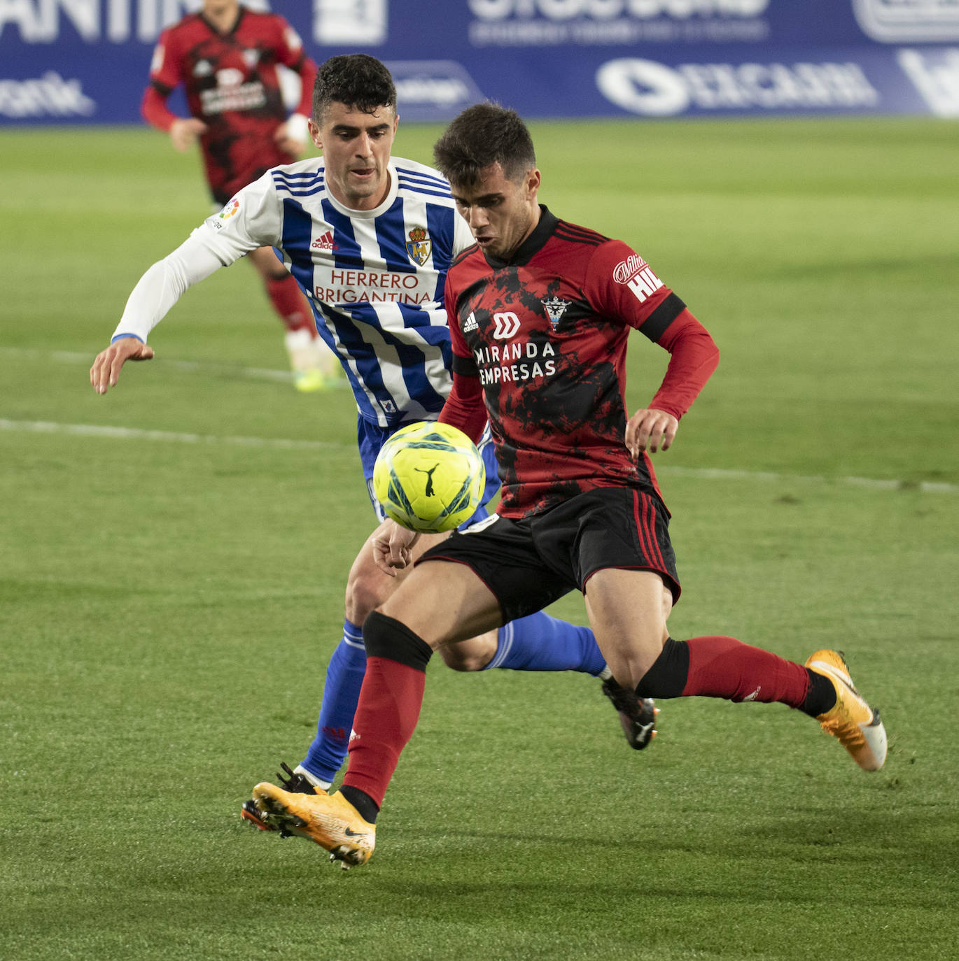 Fotos: Las imágenes del partido entre Deportiva y Mirandés