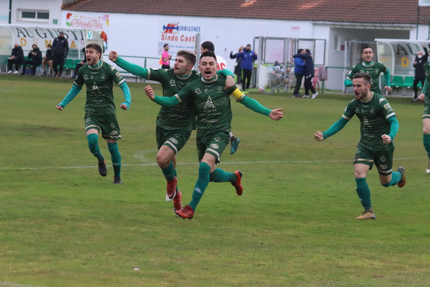 Fotos: Derbi entre Atlético Astorga y Júpiter