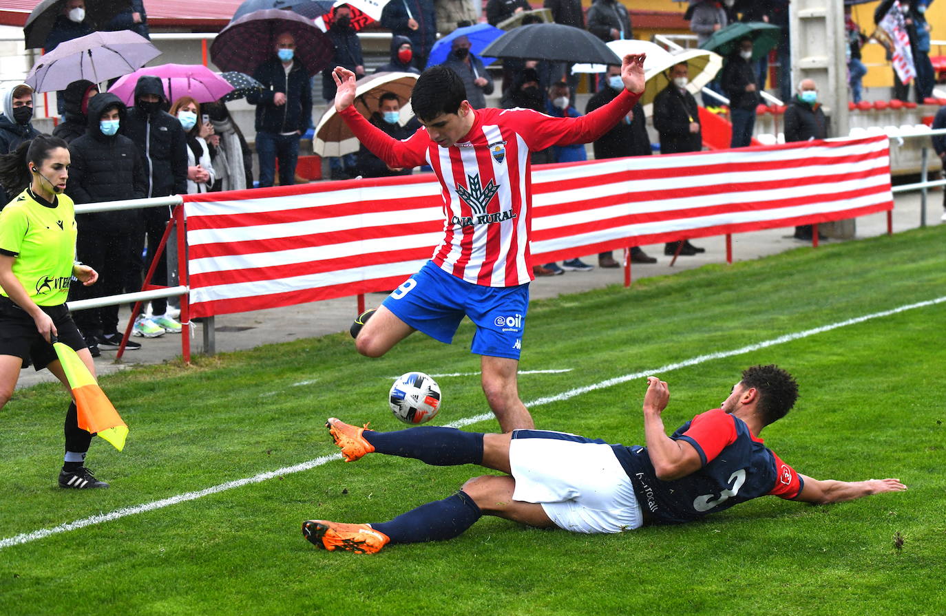 Fotos: Victoria del Atlético Bembibre en Tordesillas