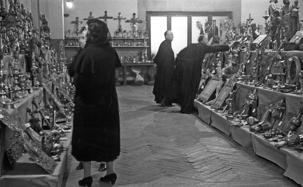 El siniestro y oscuro reparto del botín artístico franquista