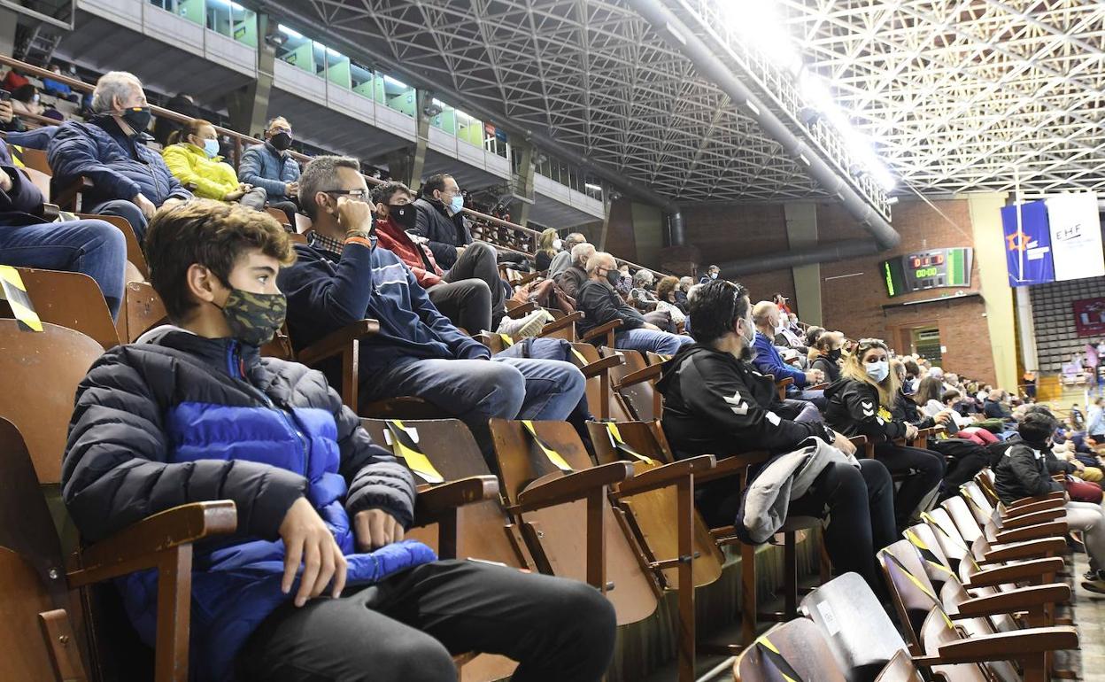 Grada del Palacio de los Deportes de León.