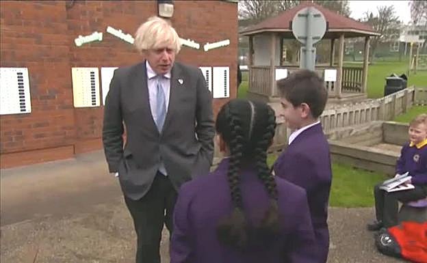 El Primer Ministro británico, feliz, tras perder peso