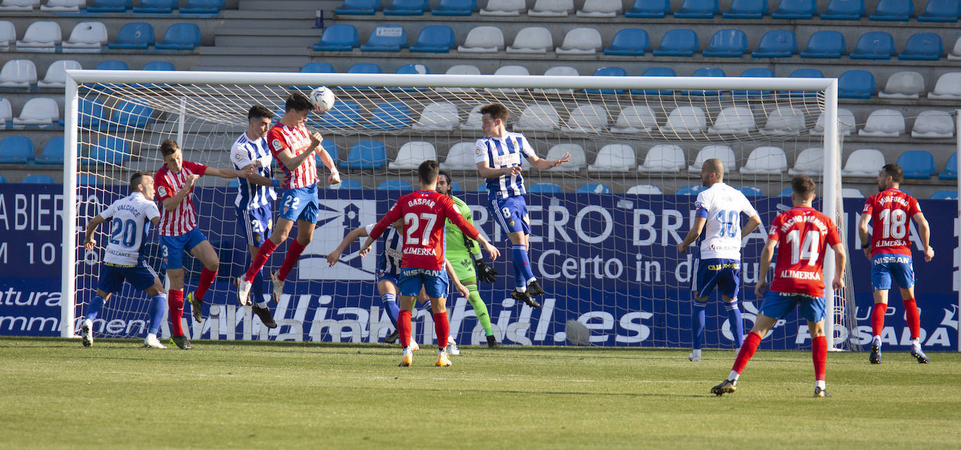 Fotos: Las imágenes del Deportiva-Sporting