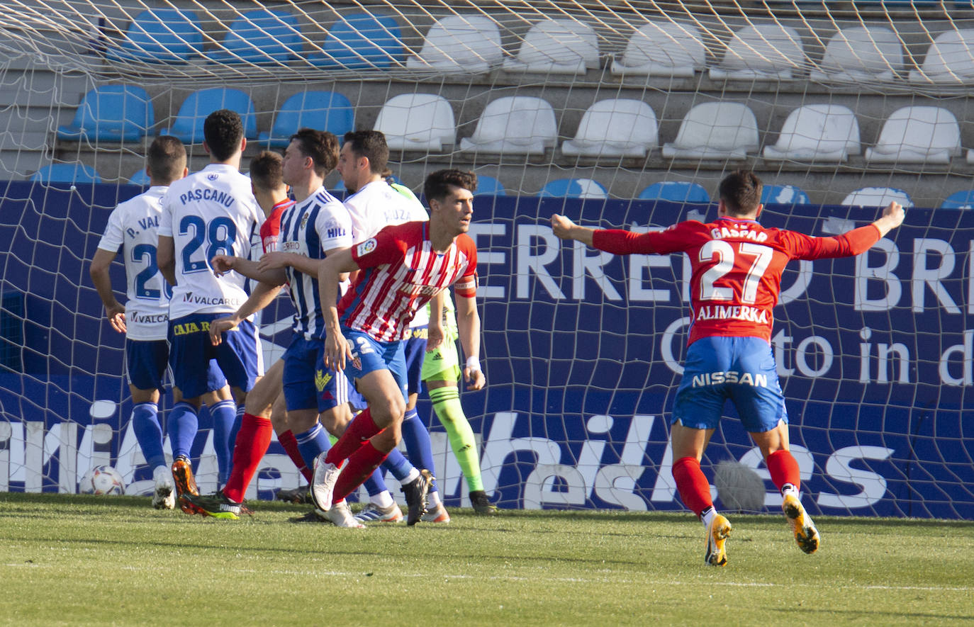 Fotos: Las imágenes del Deportiva-Sporting