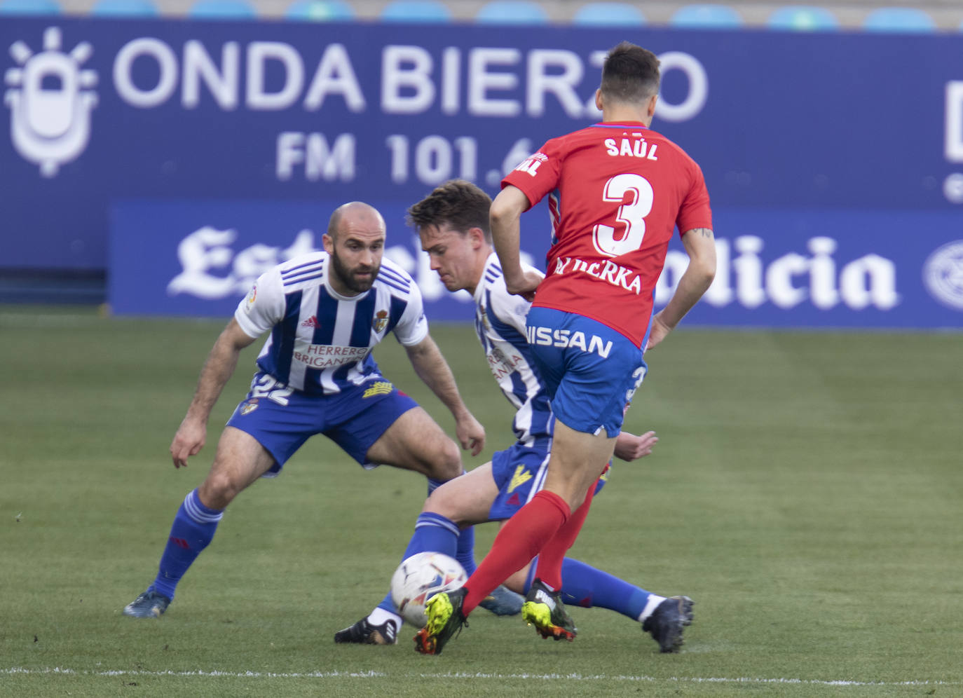 Fotos: Las imágenes del Deportiva-Sporting