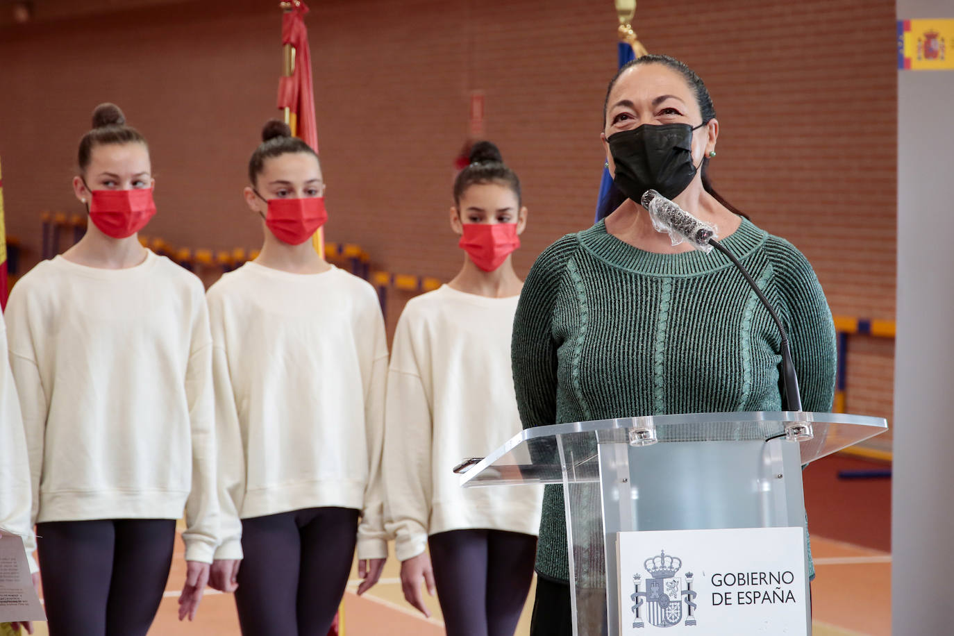 El delegado del Gobierno en Castilla y León, Javier Izquierdo, preside el acto 'CAR de León: Mujer y Deporte', que cuenta con las intervenciones de Margarita Ramos y las integrantes del conjunto de la Selección Española Junior de Gimnasia Rítmica. 