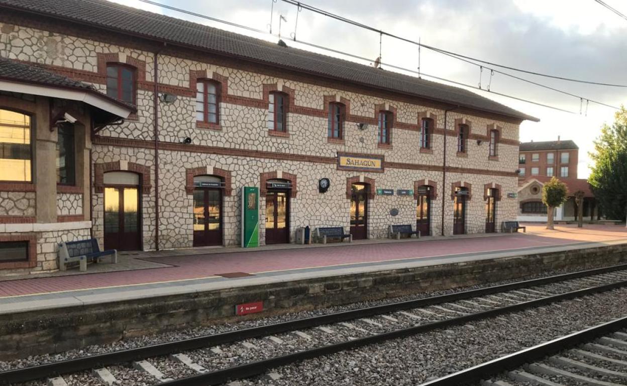 Estación de tren de Sahagún. 