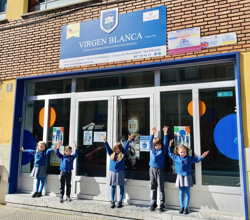 El Colegio Virgen Blanca en León ofrece formación integral concertada desde Infantil hasta Bachillerato. 