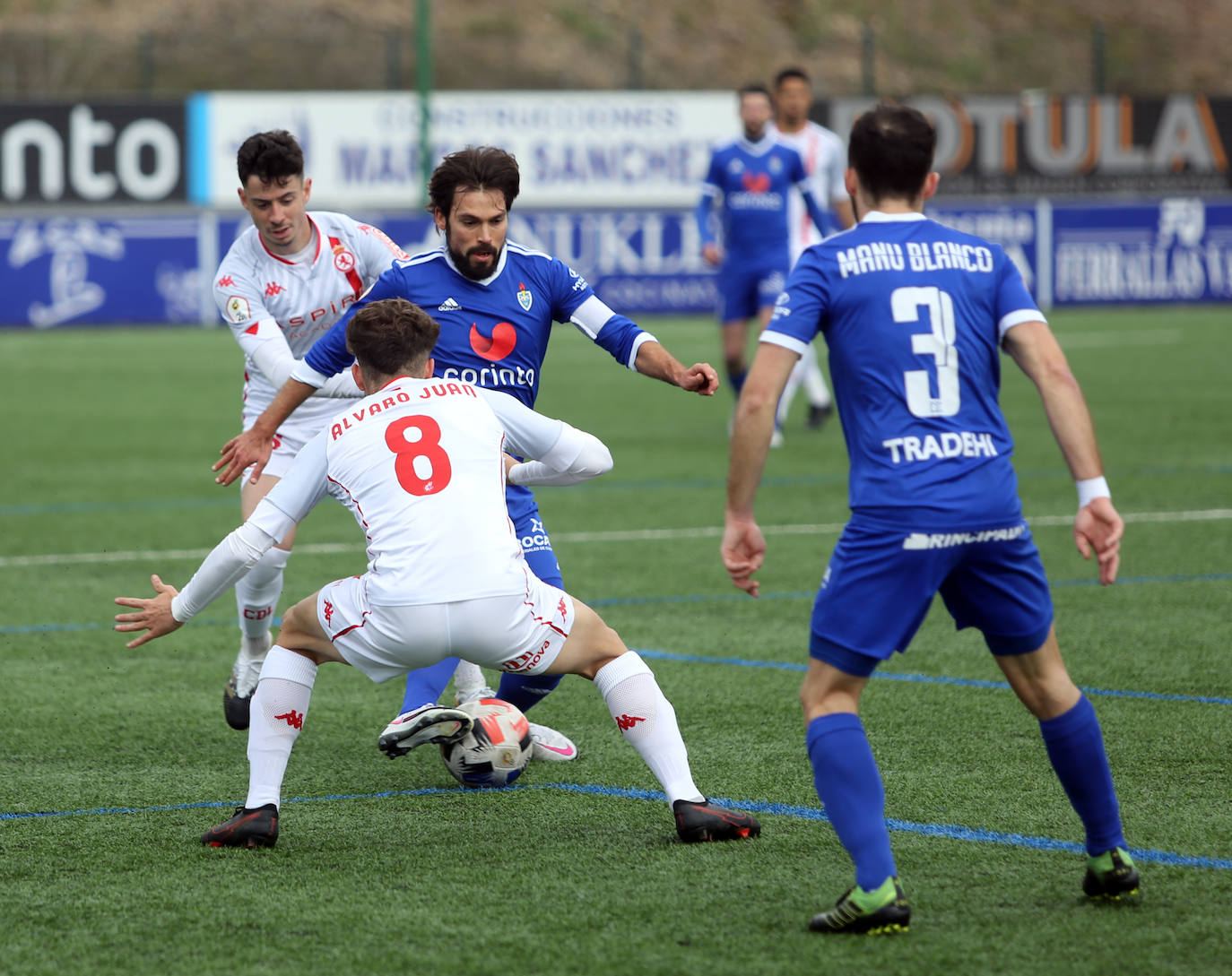 Partido correspondiente al campeonato de Segunda B que se ha disputado en Oviedo.