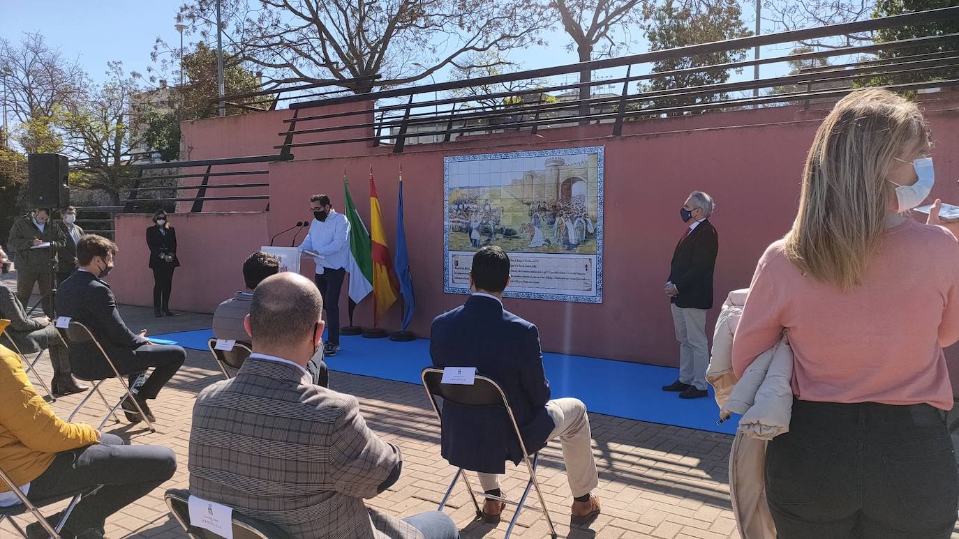 Fotos: Badajoz inaugura un mural en honor a Alfonso IX